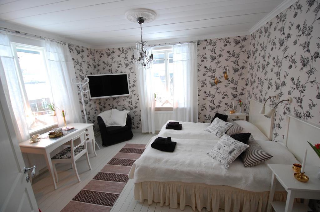Brunnsgarden Bed & Breakfast Skellefteå Kamer foto